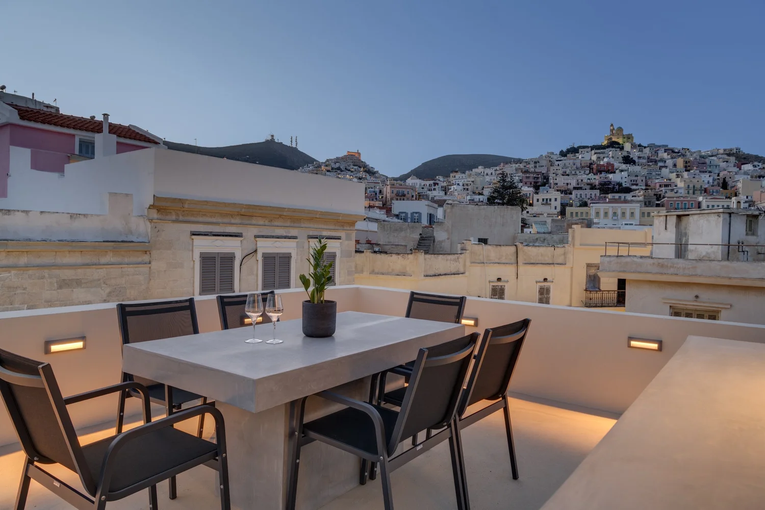 Upper terrace dining table in the blue hour